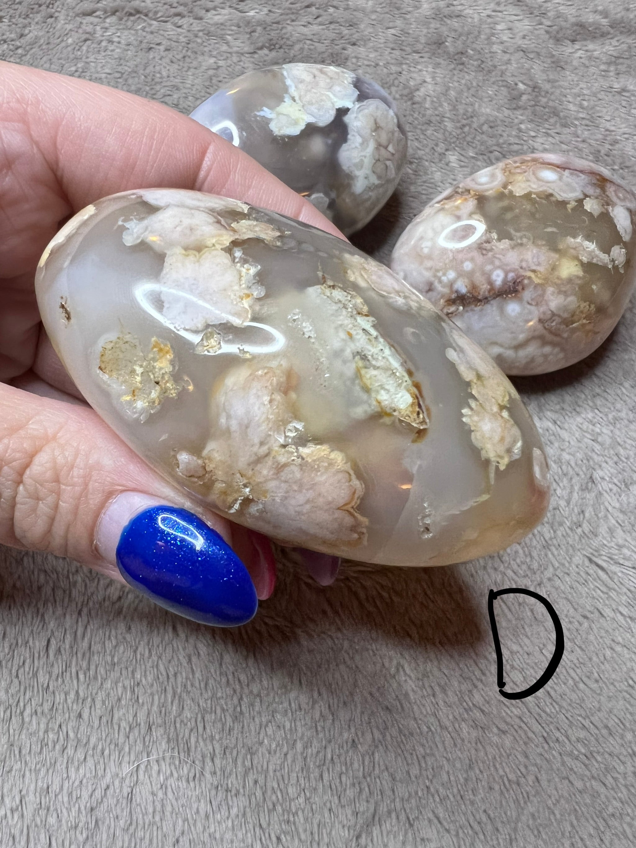 Flower Agate Palm Stones